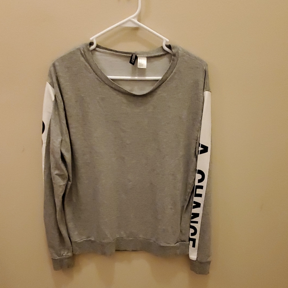 Gray Long-sleeve shirt
